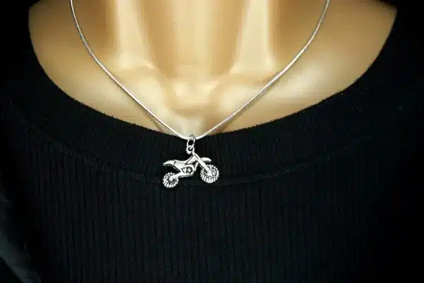 Dirt Bike - Image 4